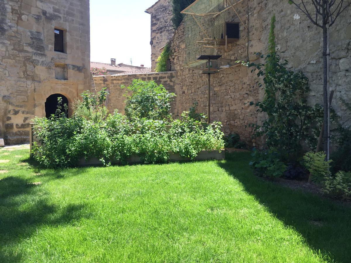 Tour Sarrazine De Montaren Bed & Breakfast Exterior photo