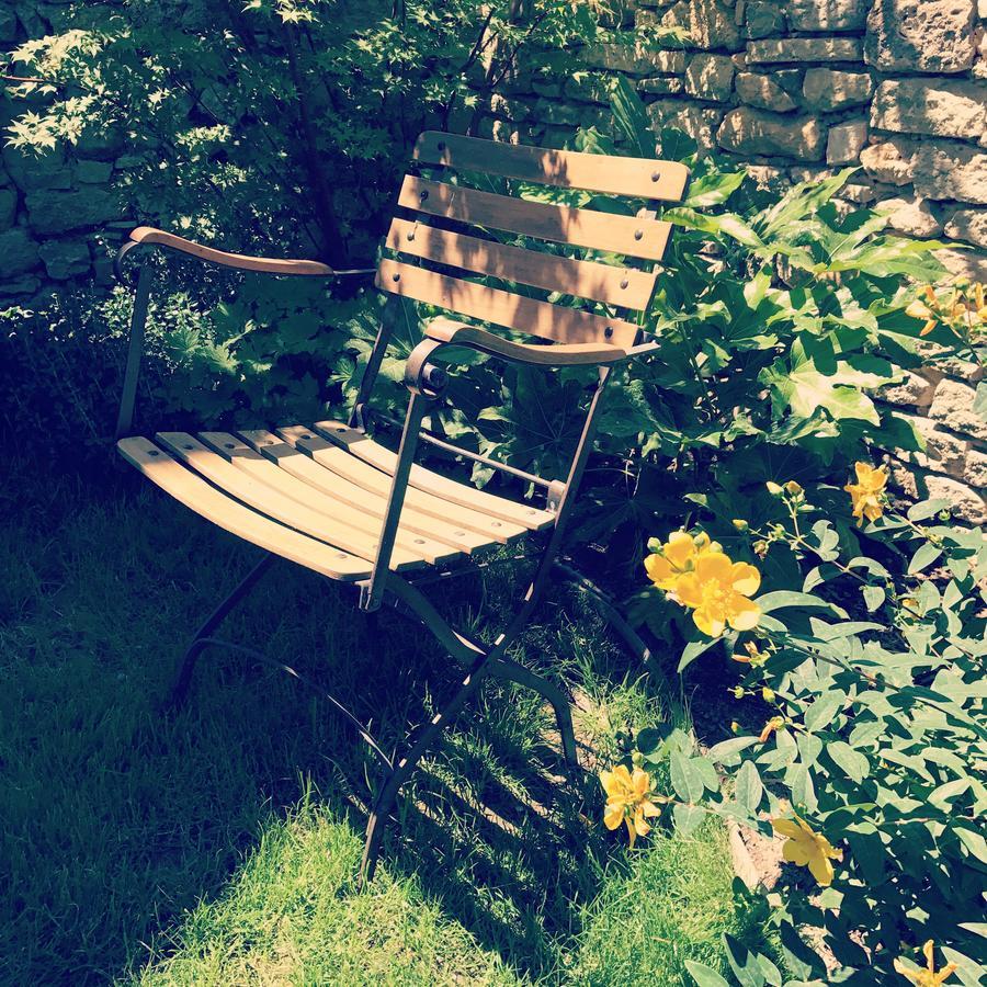 Tour Sarrazine De Montaren Bed & Breakfast Exterior photo